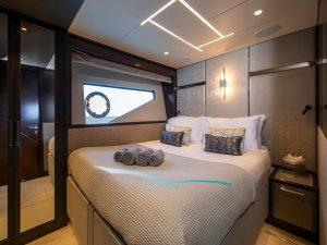 Sunseeker 86 – Moonlight (6)