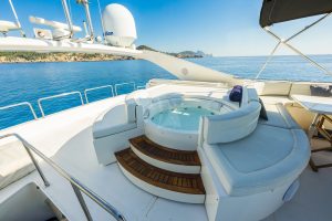 Ferretti “YOLO TOO” – View 10
