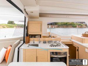 Catamaran Fountaine Pajot 42 Charter Mallorca www.marina-balear (7)