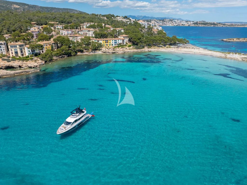Sunseeker Manhattan 68 “Sweet Caroline” – View 2