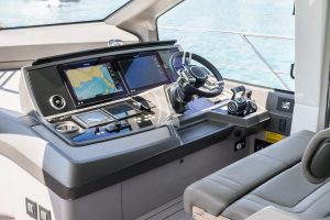 Sunseeker Manhattan 68 “Sweet Caroline” – View 24