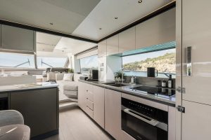 Sunseeker Manhattan 68 “Sweet Caroline” – View 26