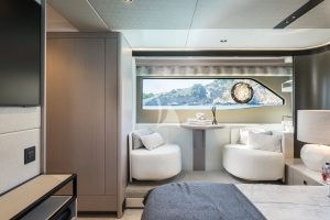 Sunseeker Manhattan 68 “Sweet Caroline” – View 42