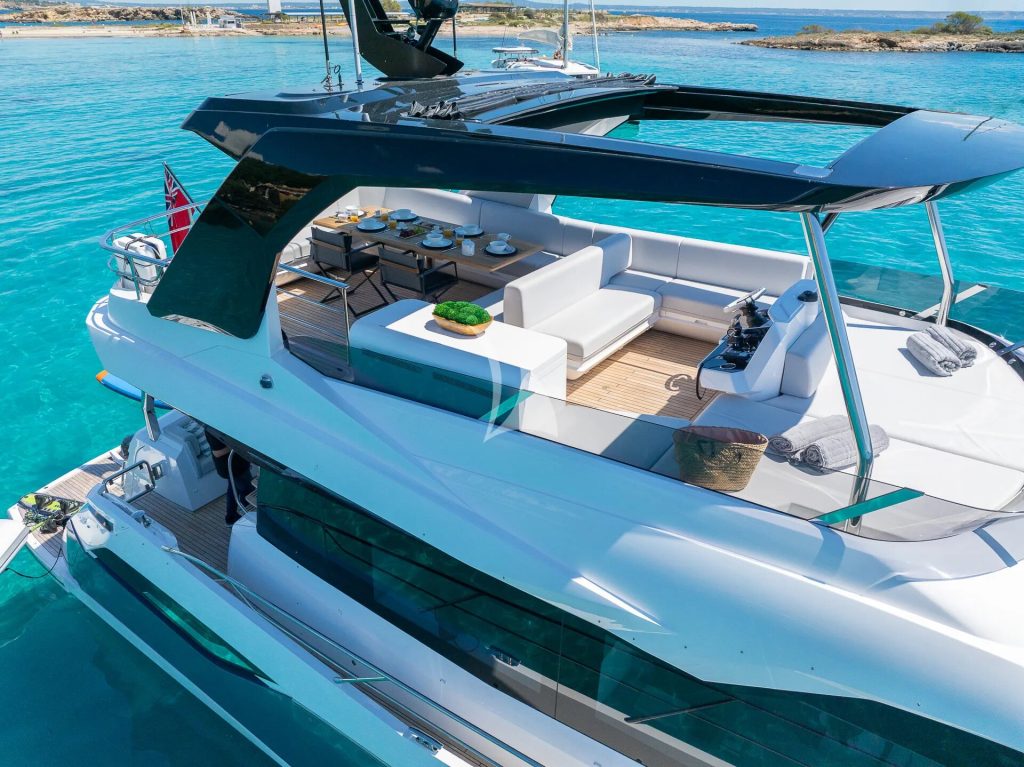 Sunseeker Manhattan 68 “Sweet Caroline” – View 5