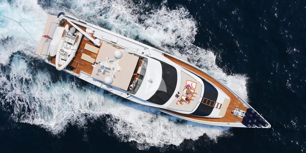 Luxury yacht Heesen “Heartbeat of Life”