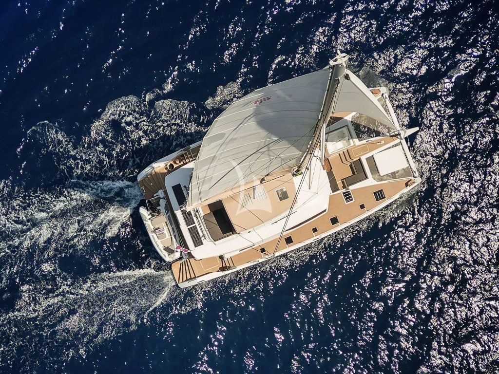 Luxury yacht Fountaine Pajot “Neow”