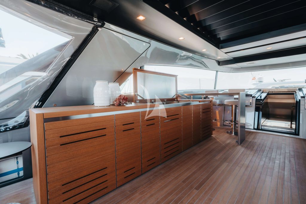 Luxury yacht Sanlorenzo “Dragonfly I”