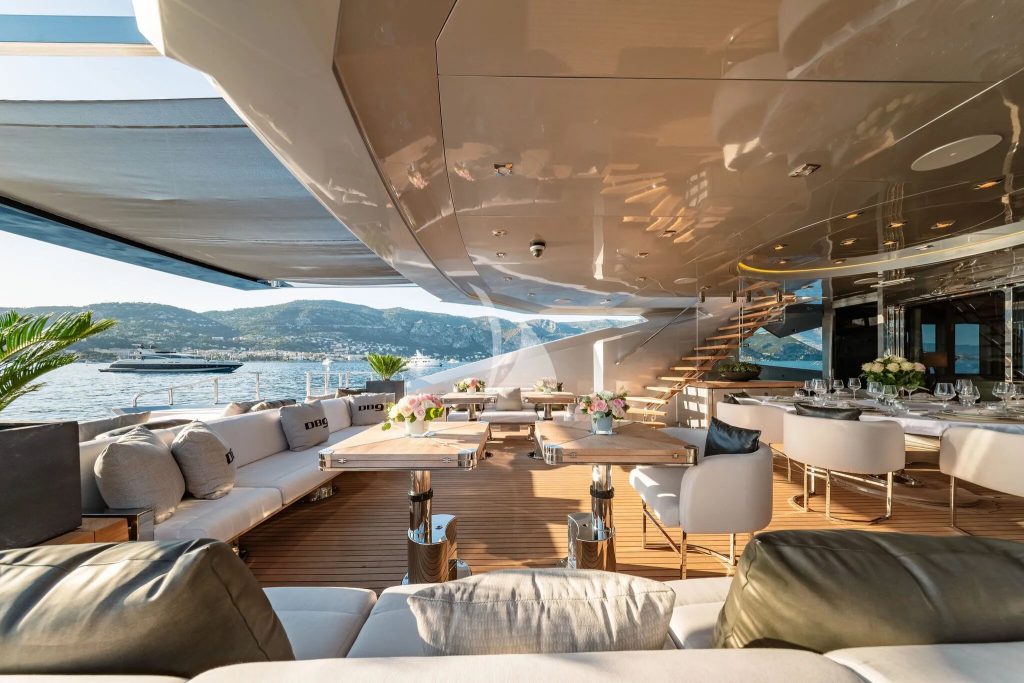 Palmer Johnson “DB9” – View 2
